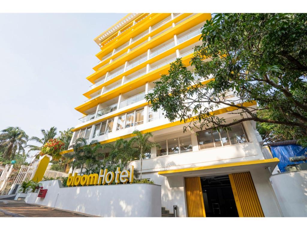 Bloom Hotel - Dona Paula Панаджі Екстер'єр фото