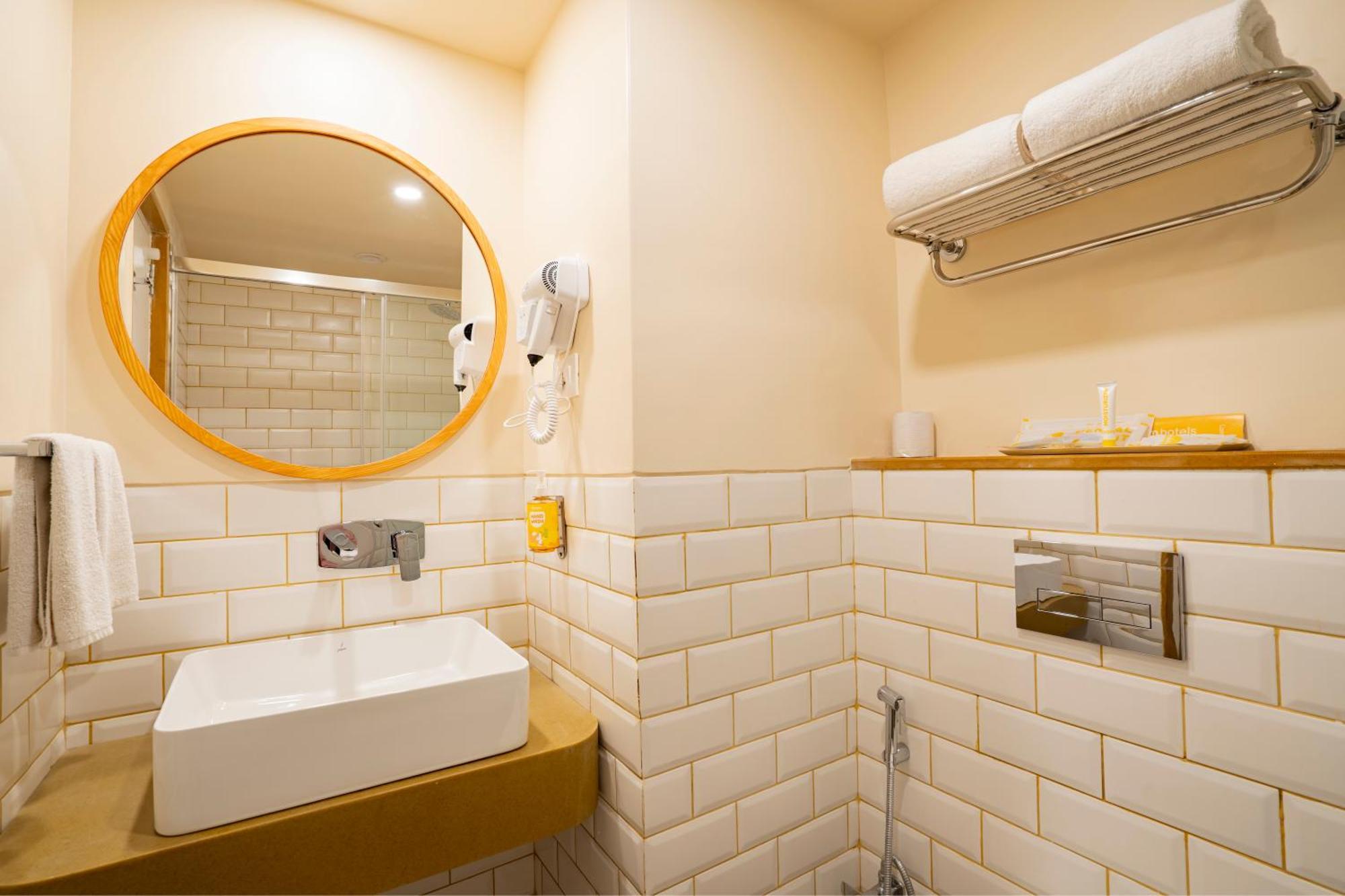 Bloom Hotel - Dona Paula Панаджі Номер фото
